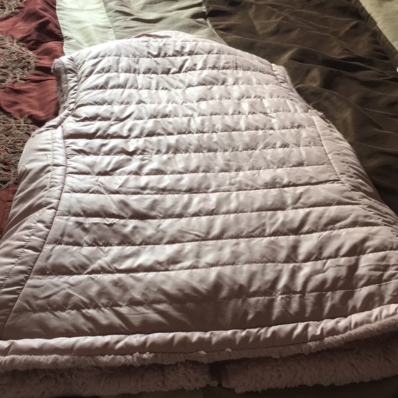 Pink warm and fuzzy coat. - Picture 5 of 5